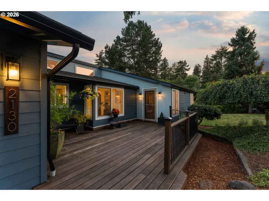 2130 SW Marigold St, Portland, OR 97219 - #2