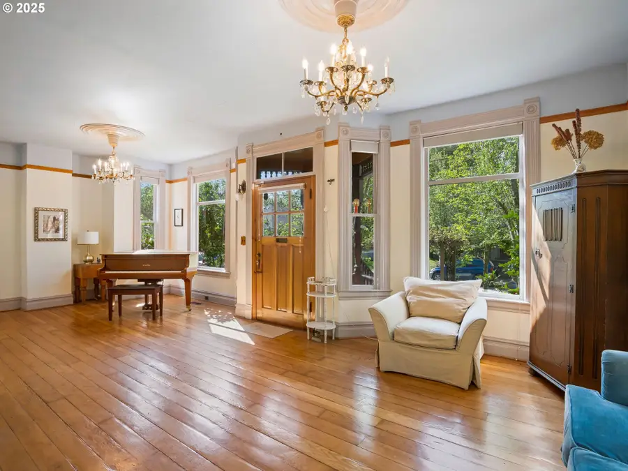 131 NE Tillamook St, Portland, OR 97212 - Image #3