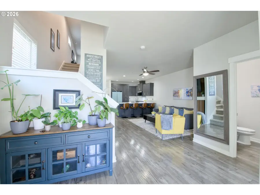 5249 SE Davis Rd, Hillsboro, OR 97123 - #2