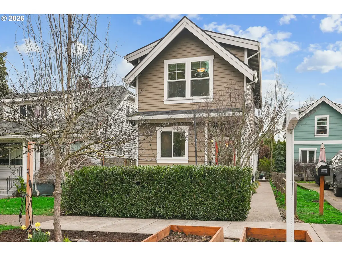 9212 N Polk Ave #A, Portland, OR 97203 - #1