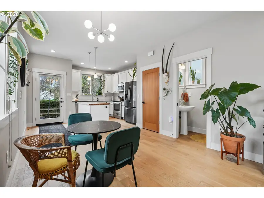 9212 N Polk Ave #A, Portland, OR 97203 - #3