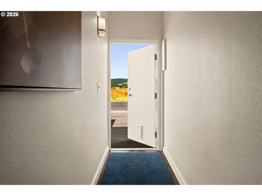 2803 E 9th St #5, Newberg, OR 97132 - #3