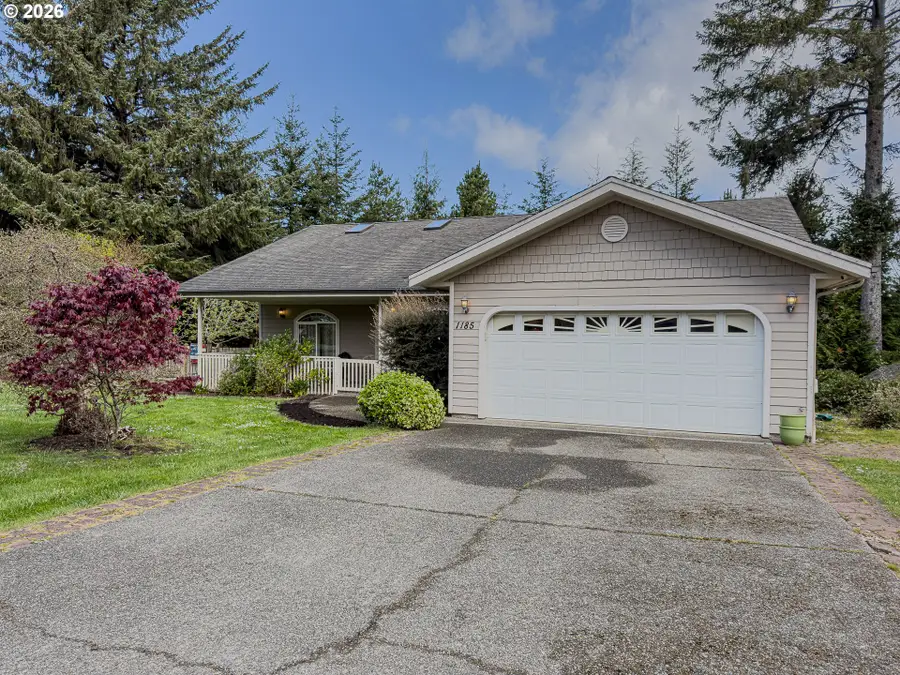 1185 11th St Se, Bandon, OR 97411 - #2