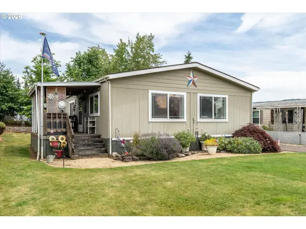 370 Creswood Dr, Creswell, OR 97426