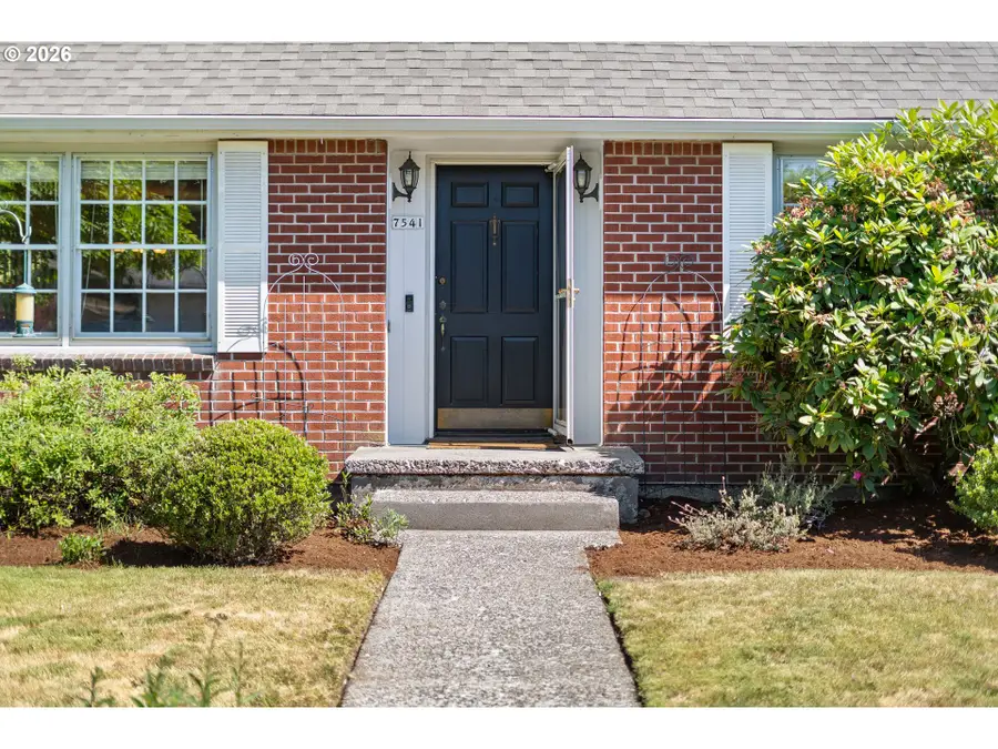 7541 NE Alameda St, Portland, OR 97213 - #2