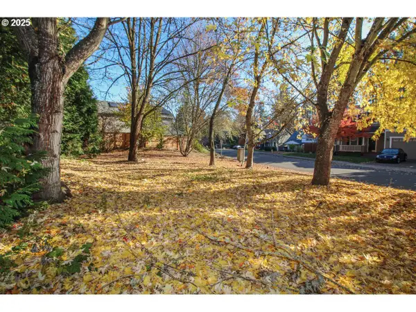 SW Pihas St, Tigard, OR 97223