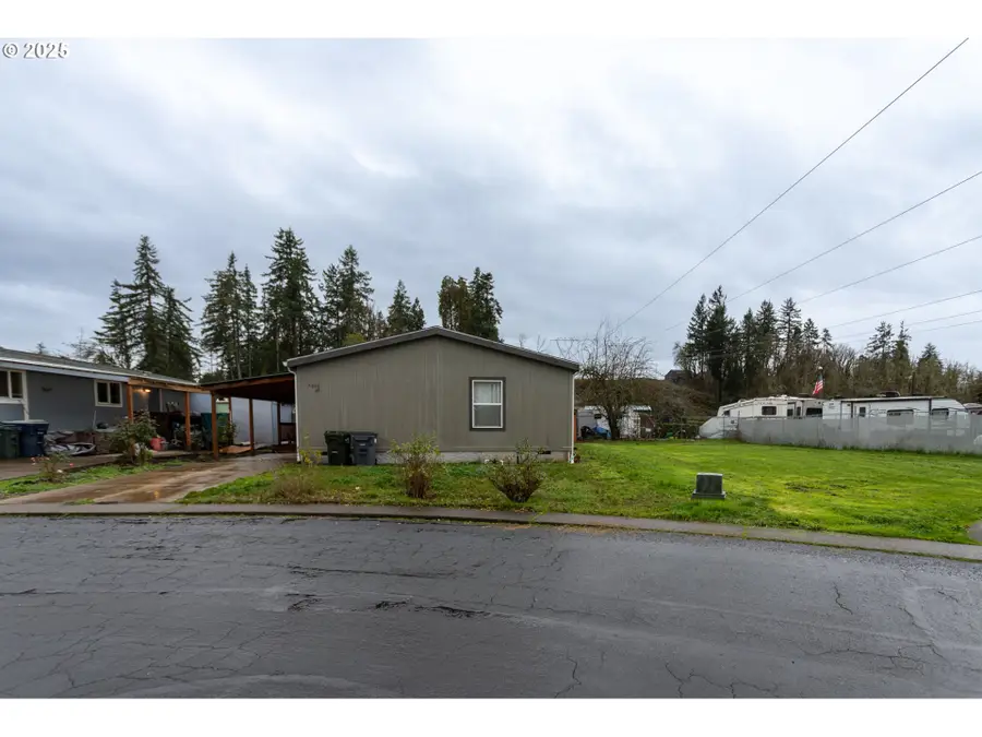 5660 Daisy St #69, Springfield, OR 97478 - #2