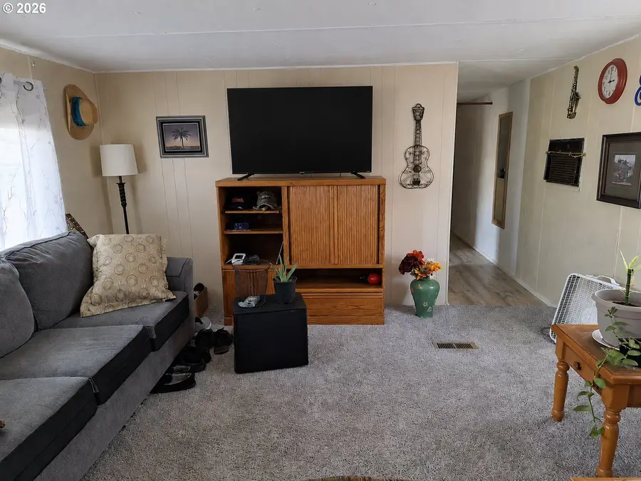 112 Gilham Loop, Tri City, OR 97457 - #2