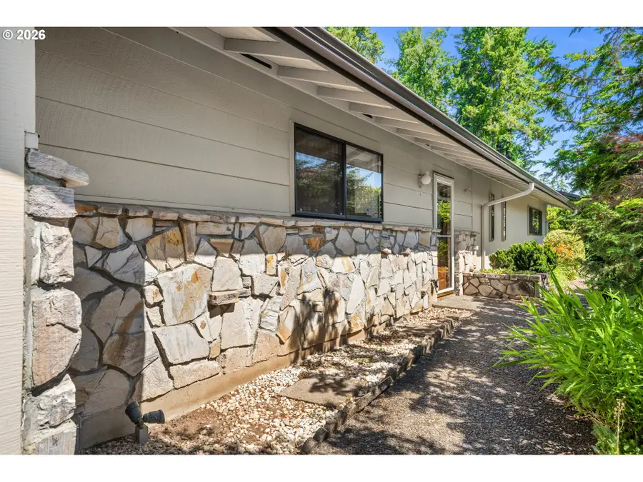 16655 SW Queen Mary Ave, King City, OR 97224 - #3