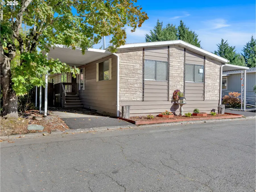 21100 NE Sandy Blvd #62, Fairview, OR 97024 - #2