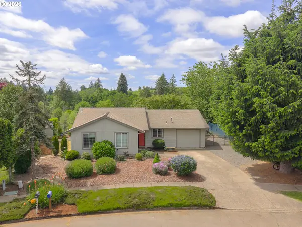 1002 W Charles St, Newberg, OR 97132