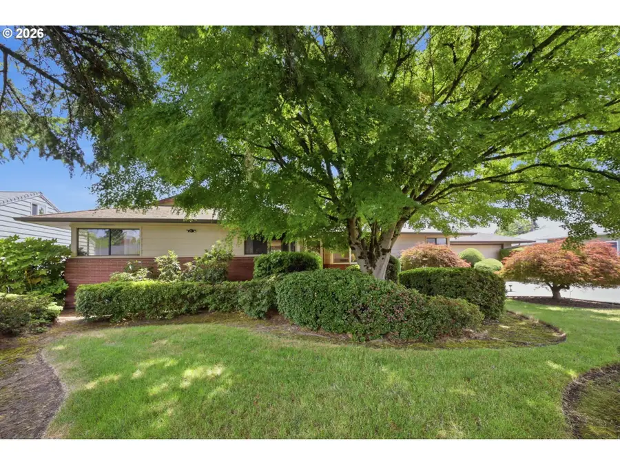 825 Louis St, Eugene, OR 97402 - #2