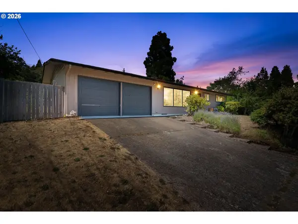 4080 Oak St, Eugene, OR 97405