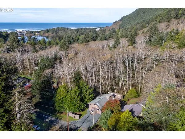 9460 NE 18th Ave, RockawayBeach, OR 97136