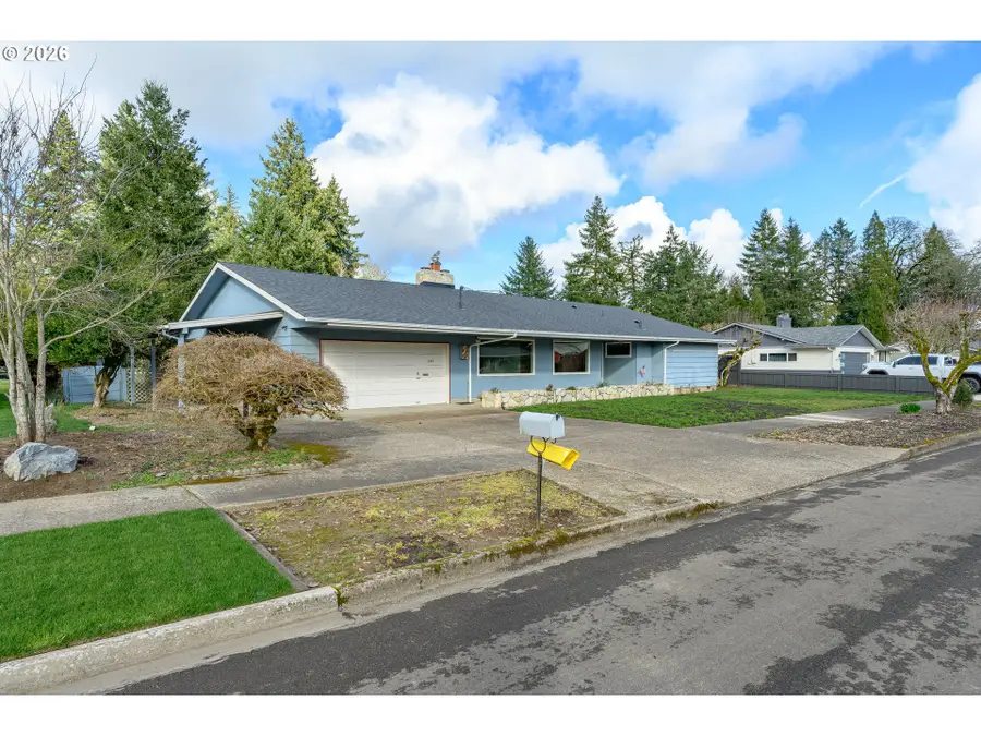 149 NW 25th St, McMinnville, OR 97128 - #3