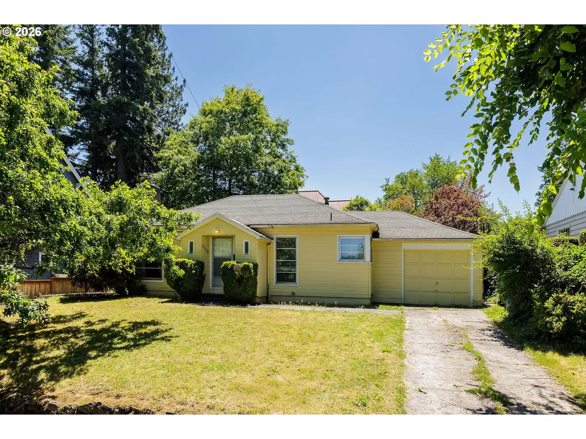 2530 SW Nevada Ct, Portland, OR 97219 - #1