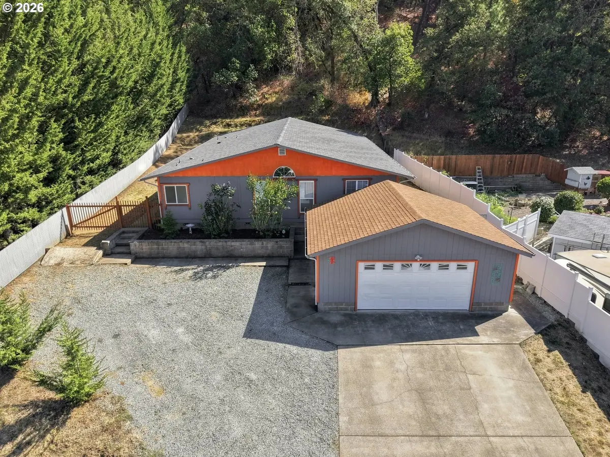 224 Aker Dr, Tri City, OR 97457 - #1
