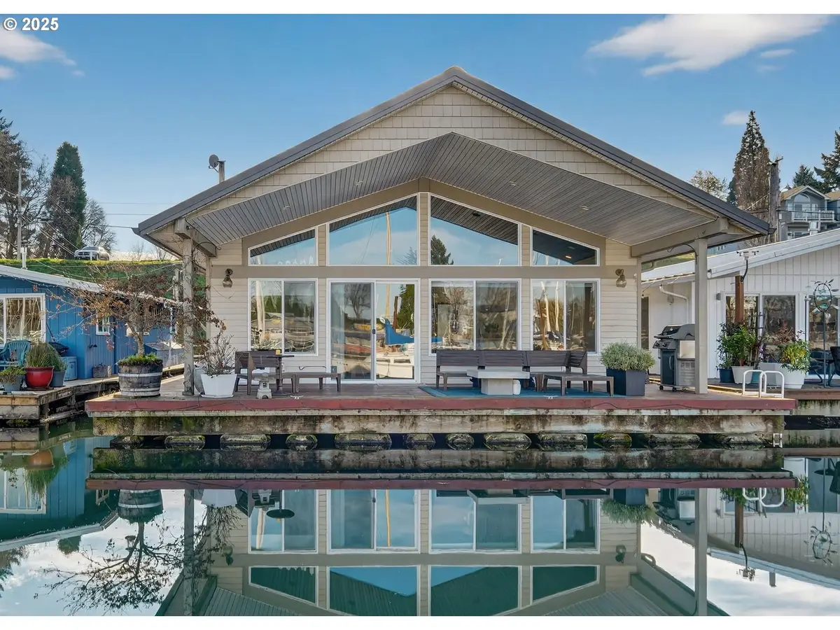 173 NE Bridgeton Rd #14, Portland, OR 97211 - Image #1