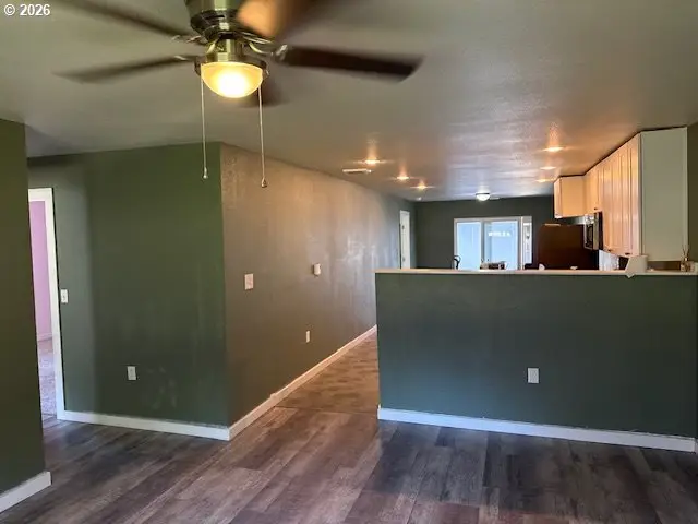 440 Mont St, Canyonville, OR 97417 - #2