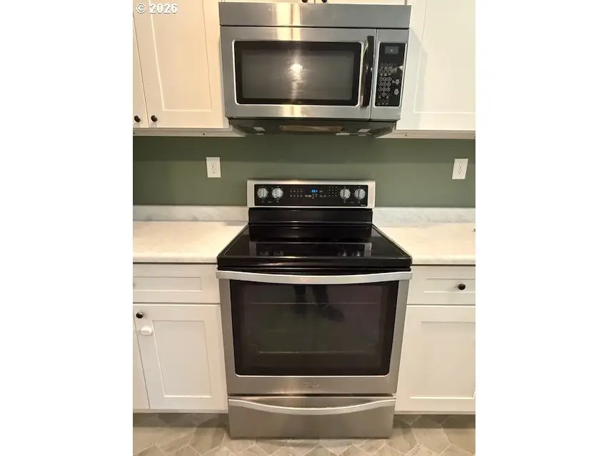 440 Mont St, Canyonville, OR 97417 - #3