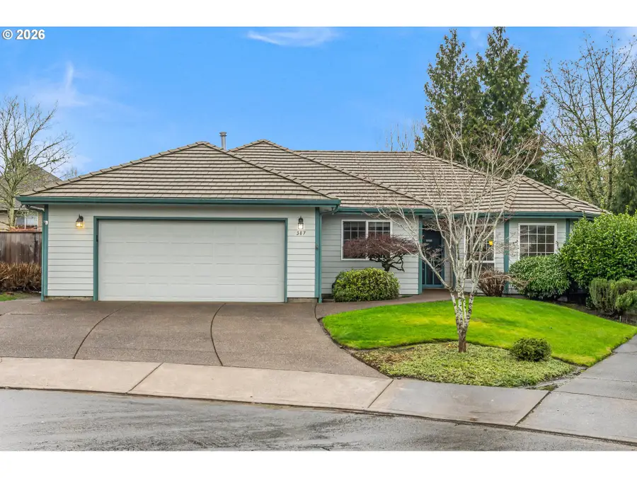 387 NE 15th Ct, Hillsboro, OR 97124 - #2