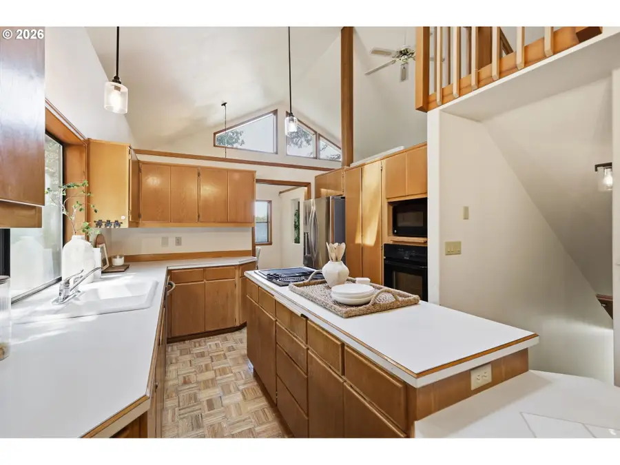 3298 Stoney Ridge Rd, Eugene, OR 97405 - #3