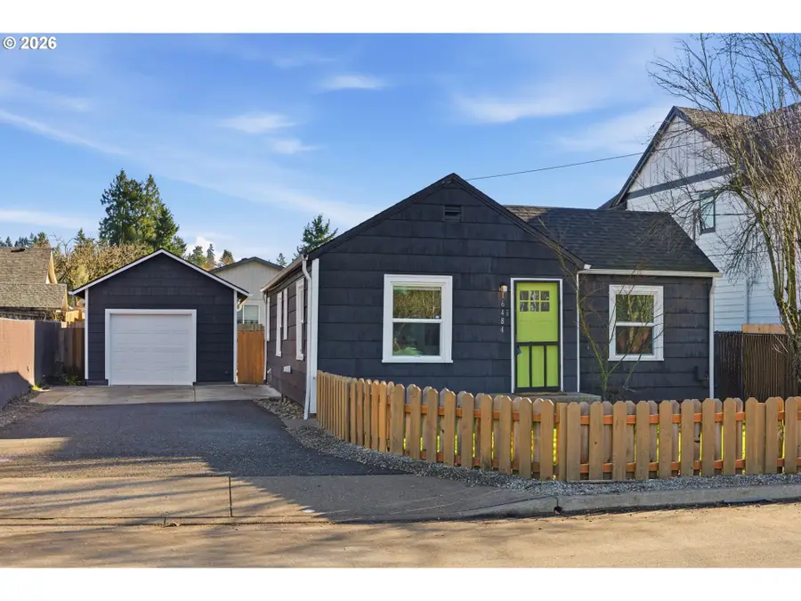 16484 Front Ave, Oregon City, OR 97045 - Image #2
