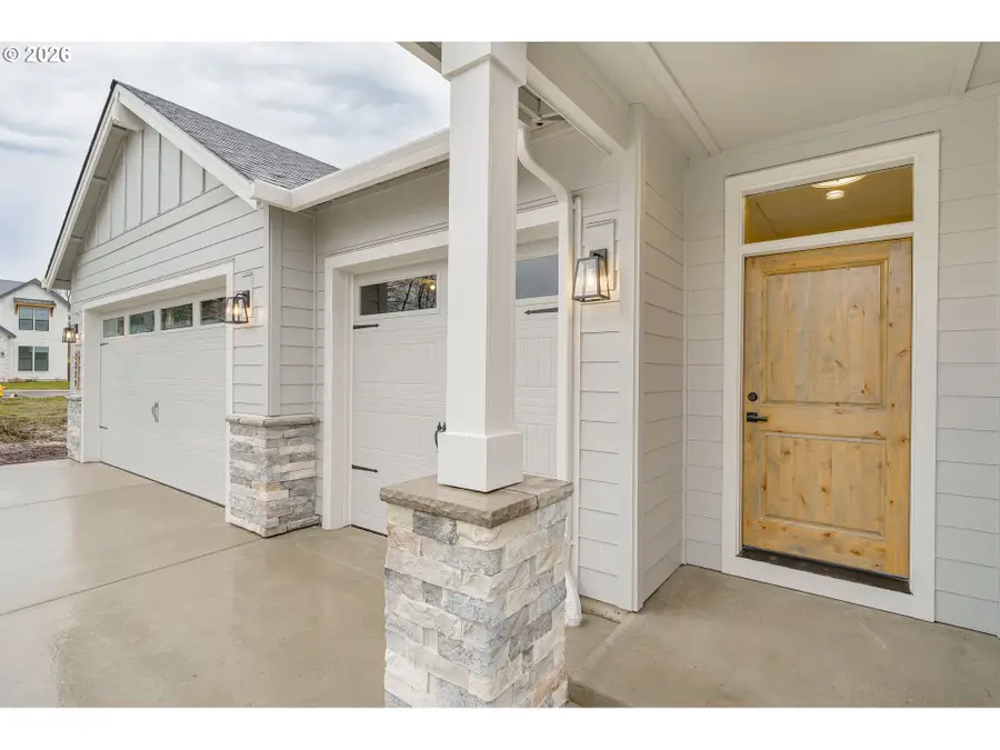 2329 E Wolfpack St, La Center, WA 98629 - #3