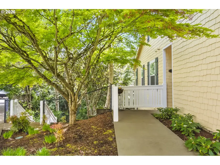 8349 SW 24th Ave #8, Portland, OR 97219 - #3