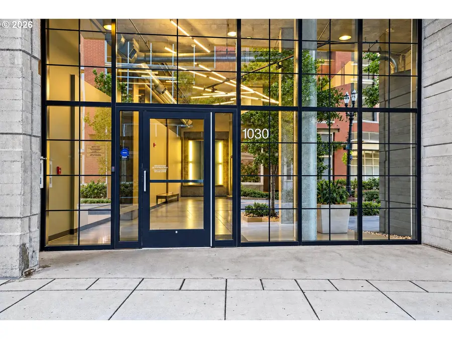 1030 NW 12th Ave #131, Portland, OR 97209 - #2