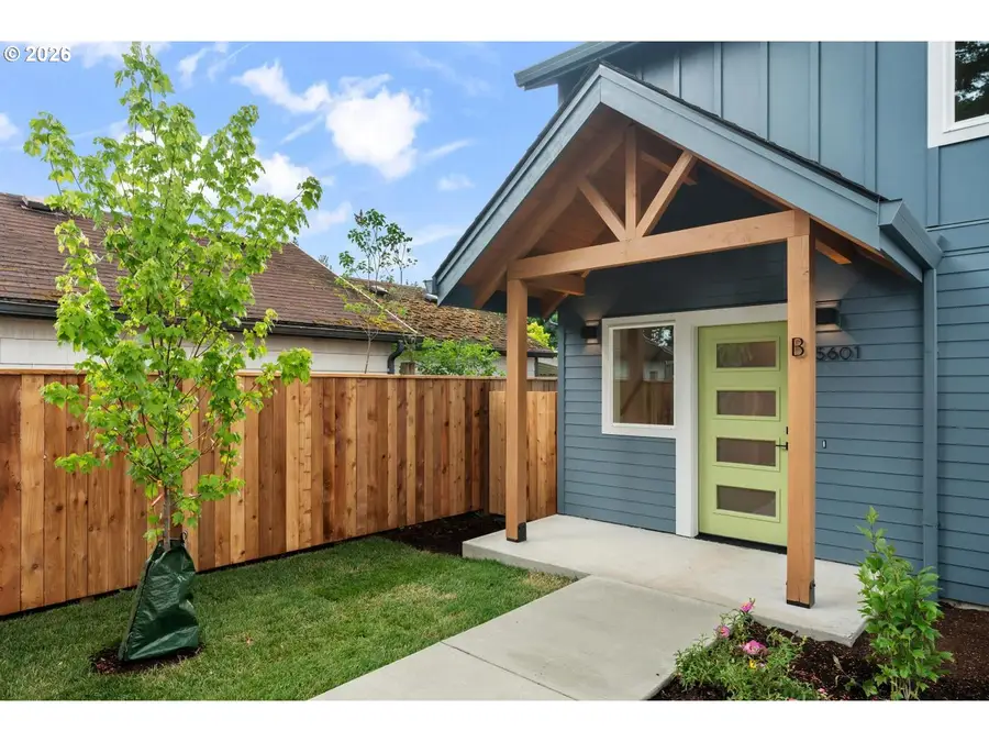 5601 SE Bybee Blvd #B, Portland, OR 97202 - #2
