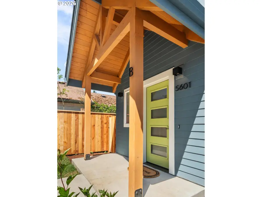 5601 SE Bybee Blvd #B, Portland, OR 97202 - #3