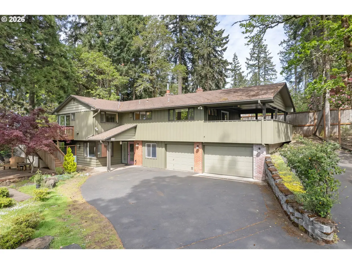 1355 Paige Ave, Eugene, OR 97405 - #1