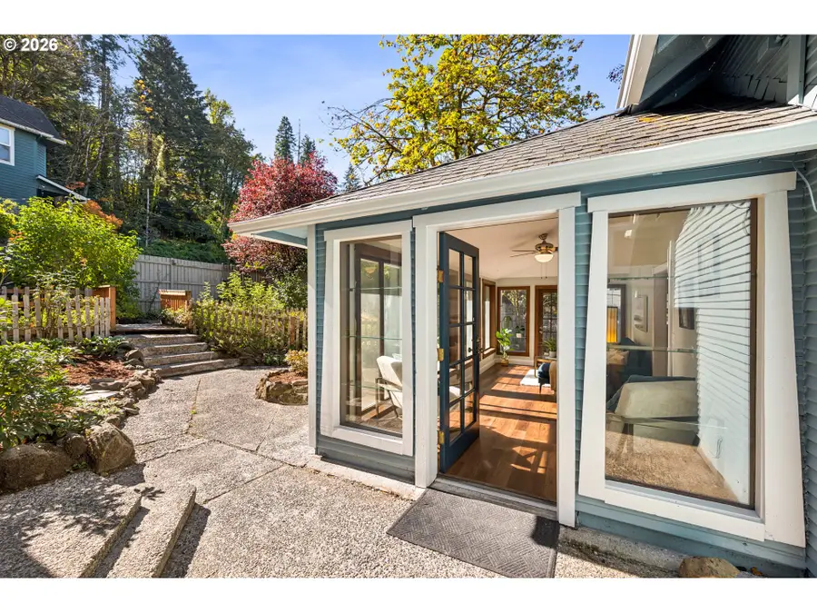 216 3rd Ave, Oregon City, OR 97045 - #3
