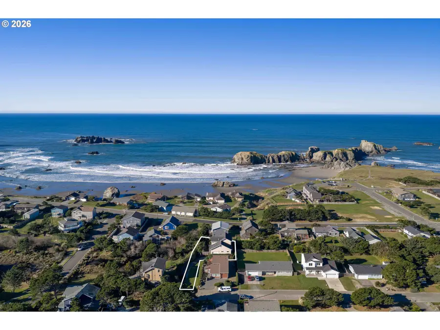 1240 Newport Ave Sw, Bandon, OR 97411 - Image #3
