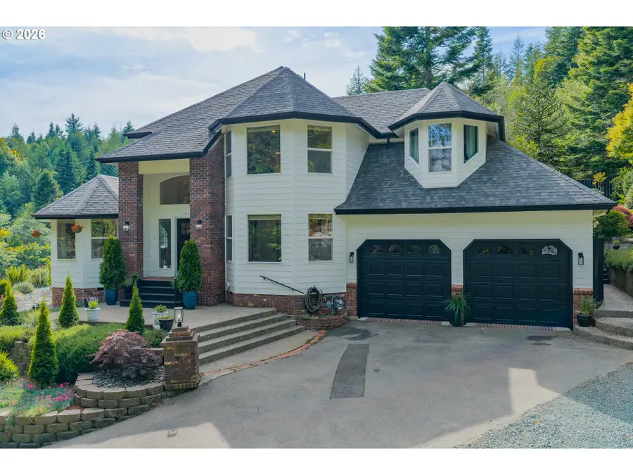 1476 W 14th Pl, Coquille, OR 97423 - #3