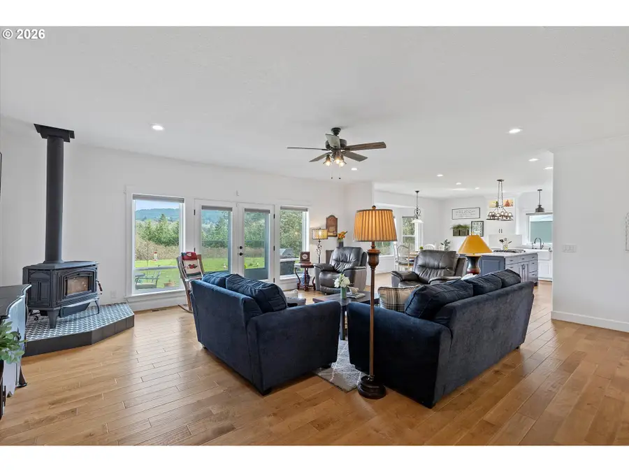 29315 NE Putnam Rd, Newberg, OR 97132 - #2