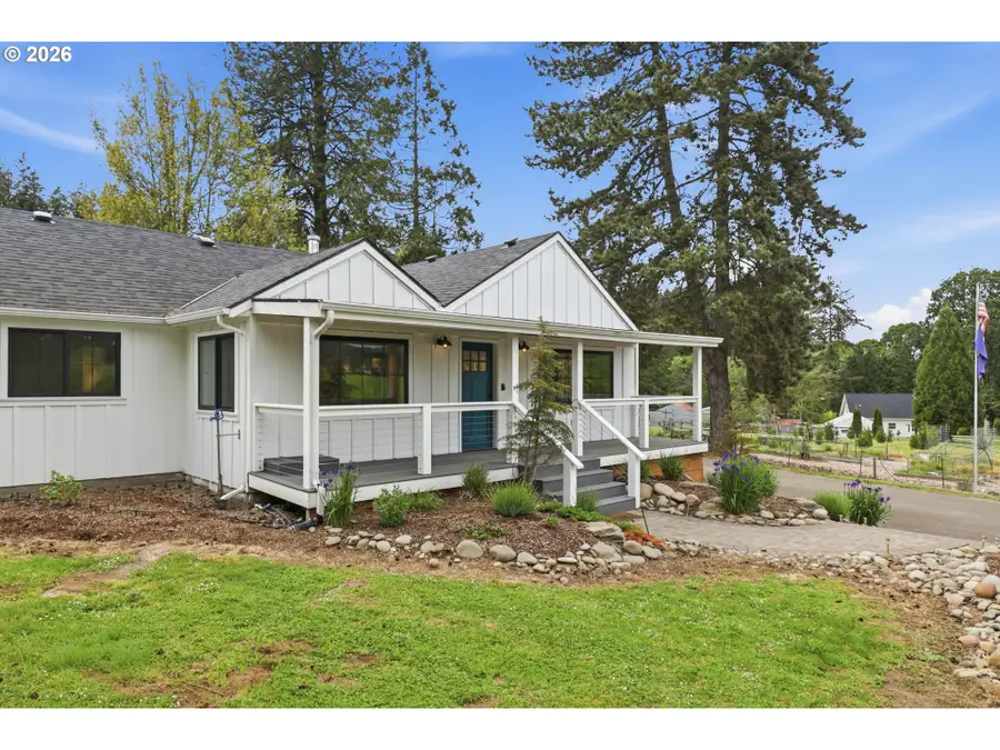 5801 NE Abbey Rd, Carlton, OR 97111 - #3