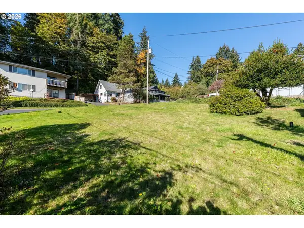 830 Fishers Ln, Longview, WA 98632
