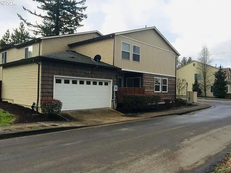 894 NE Linden Ave, Gresham, OR 97030 - #1
