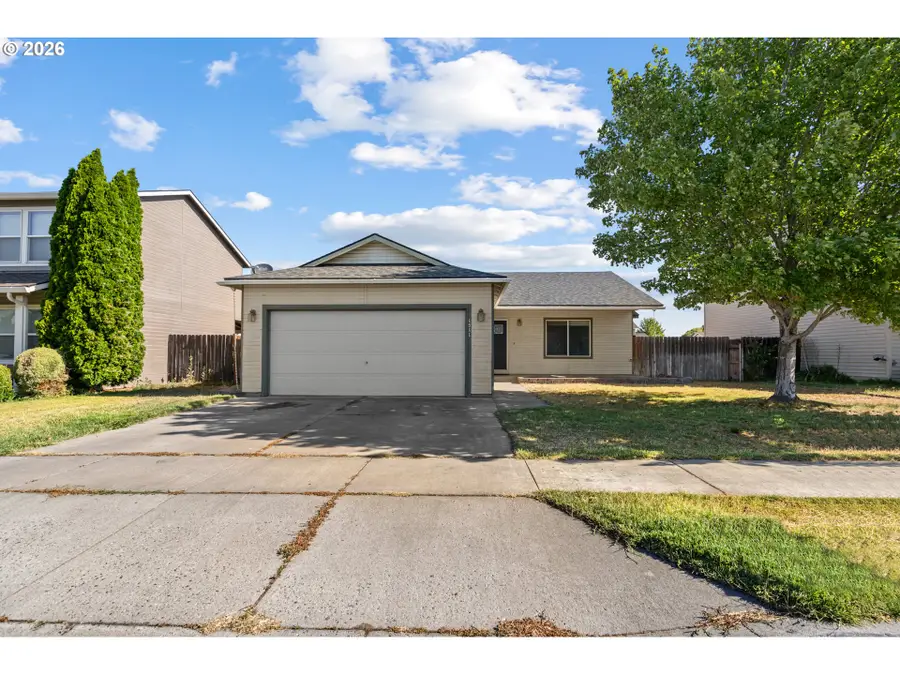 1511 NE Gladys Dr, Hermiston, OR 97838 - #2