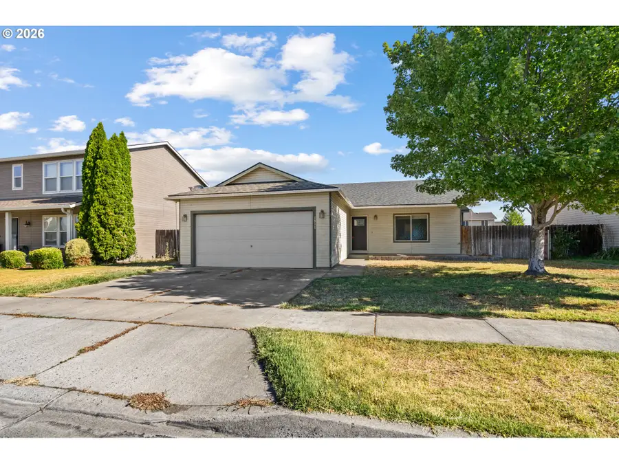 1511 NE Gladys Dr, Hermiston, OR 97838 - #3