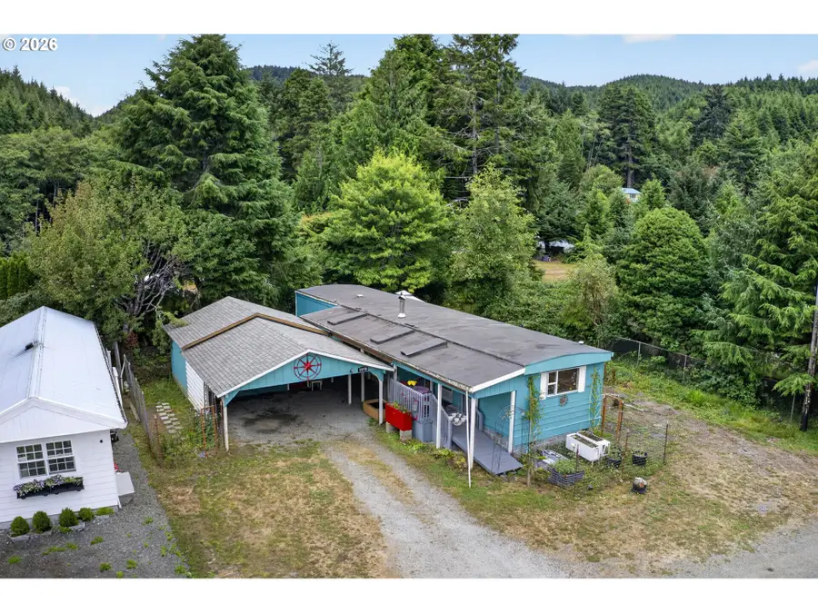 1098 S Harbor St, Rockaway Beach, OR 97136 - #3