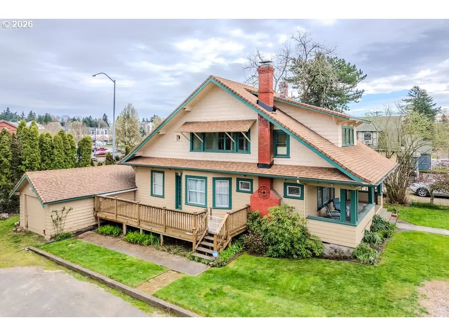 3105 SE Washington St, Milwaukie, OR 97222 - #3