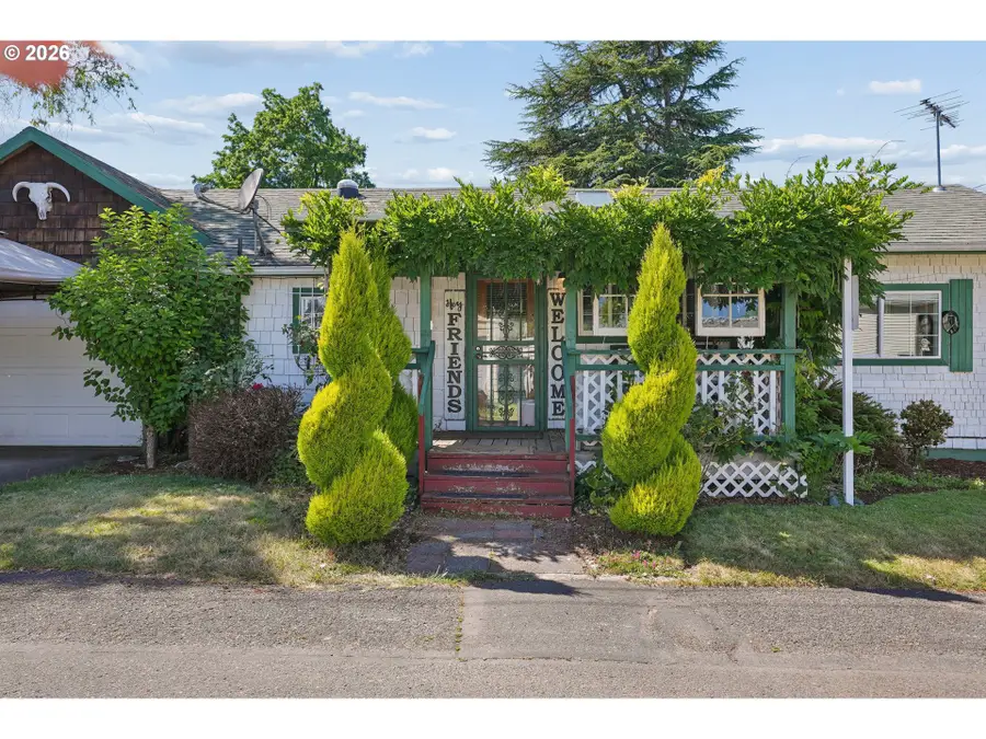 1920 14th St, Oregon City, OR 97045 - #2