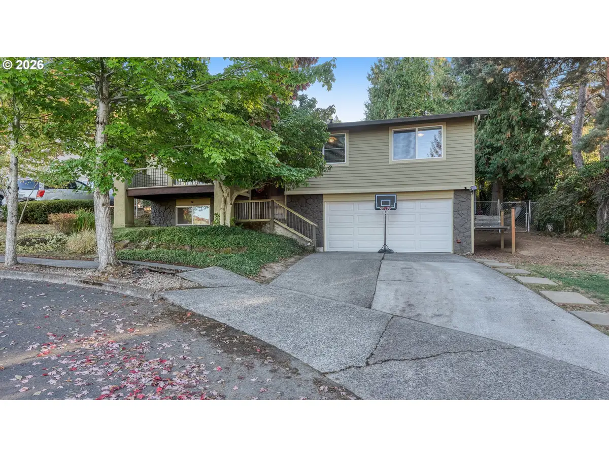466 SW 6th St, Gresham, OR 97080 - #1