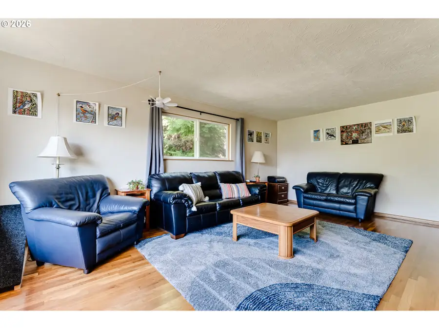 3715 NW Fillmore Ave, Corvallis, OR 97330 - #3