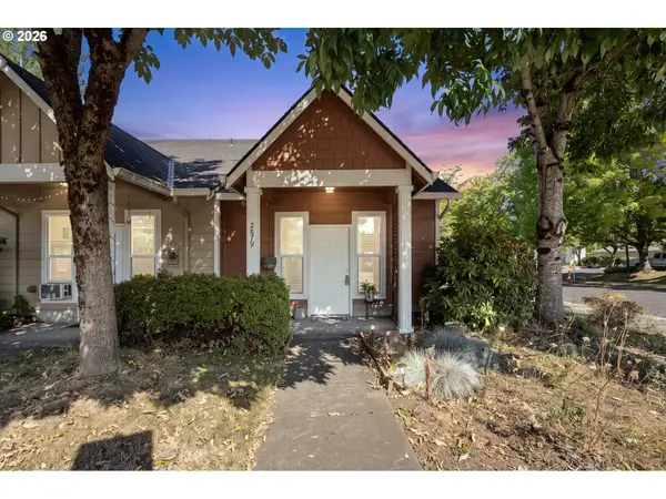 2879 NE Division St, Gresham, OR 97030