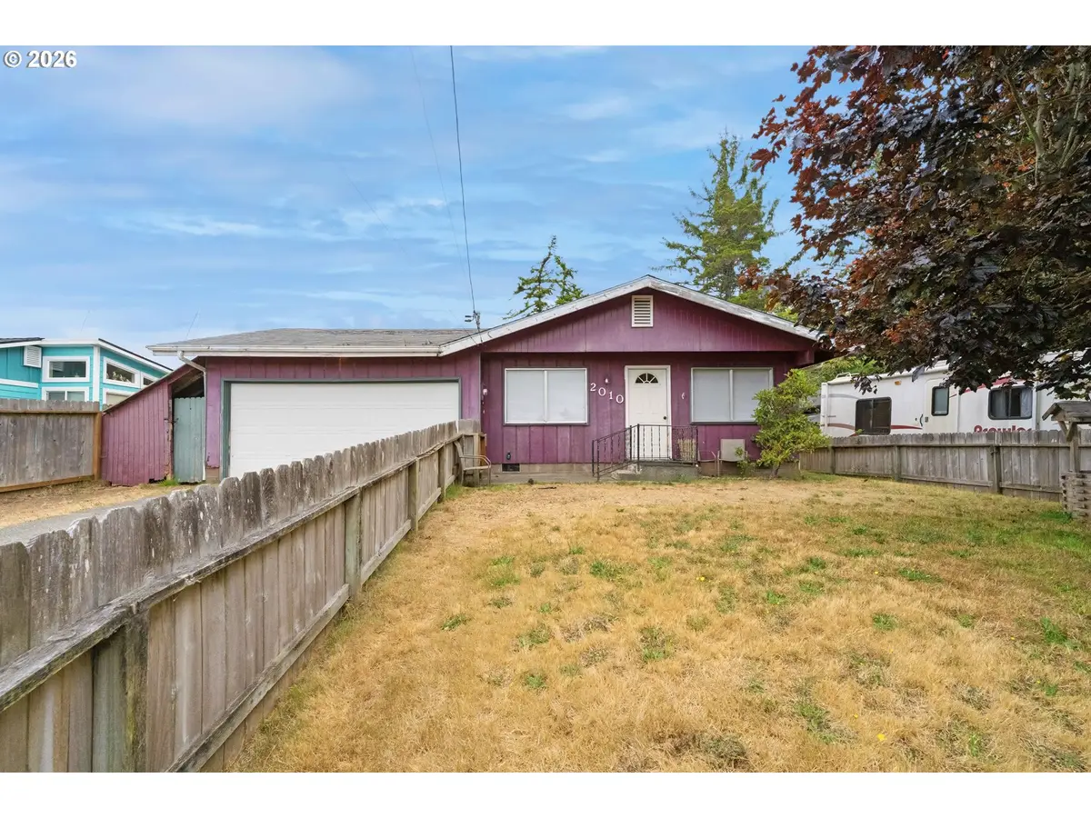 2010 Lindberg Ave, Coos Bay, OR 97420 - #1