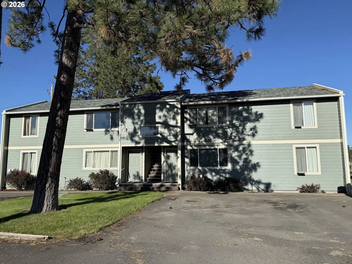173 N 15th Ave, Elgin, OR 97827 - #1